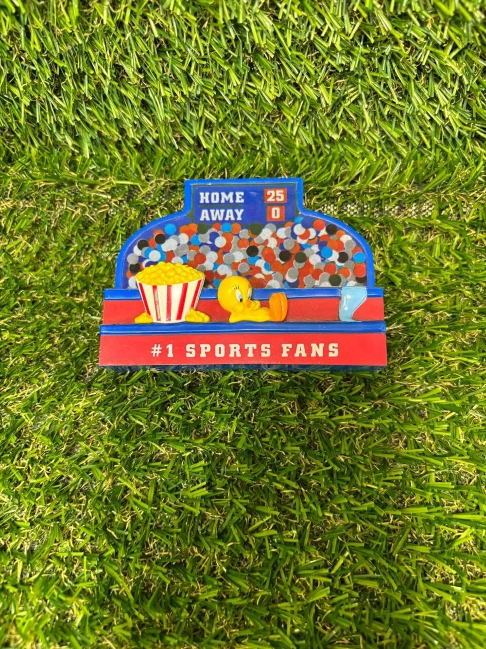Vintage Looney Tunes Tweety Bird 3D Magnet - 1999 Warner Bros Sports Theme